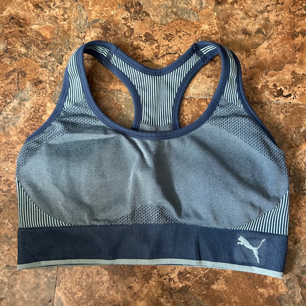 Puma Wireless Keyhole Racerback Sports Bra Womens Size Medium Blue Wirefree